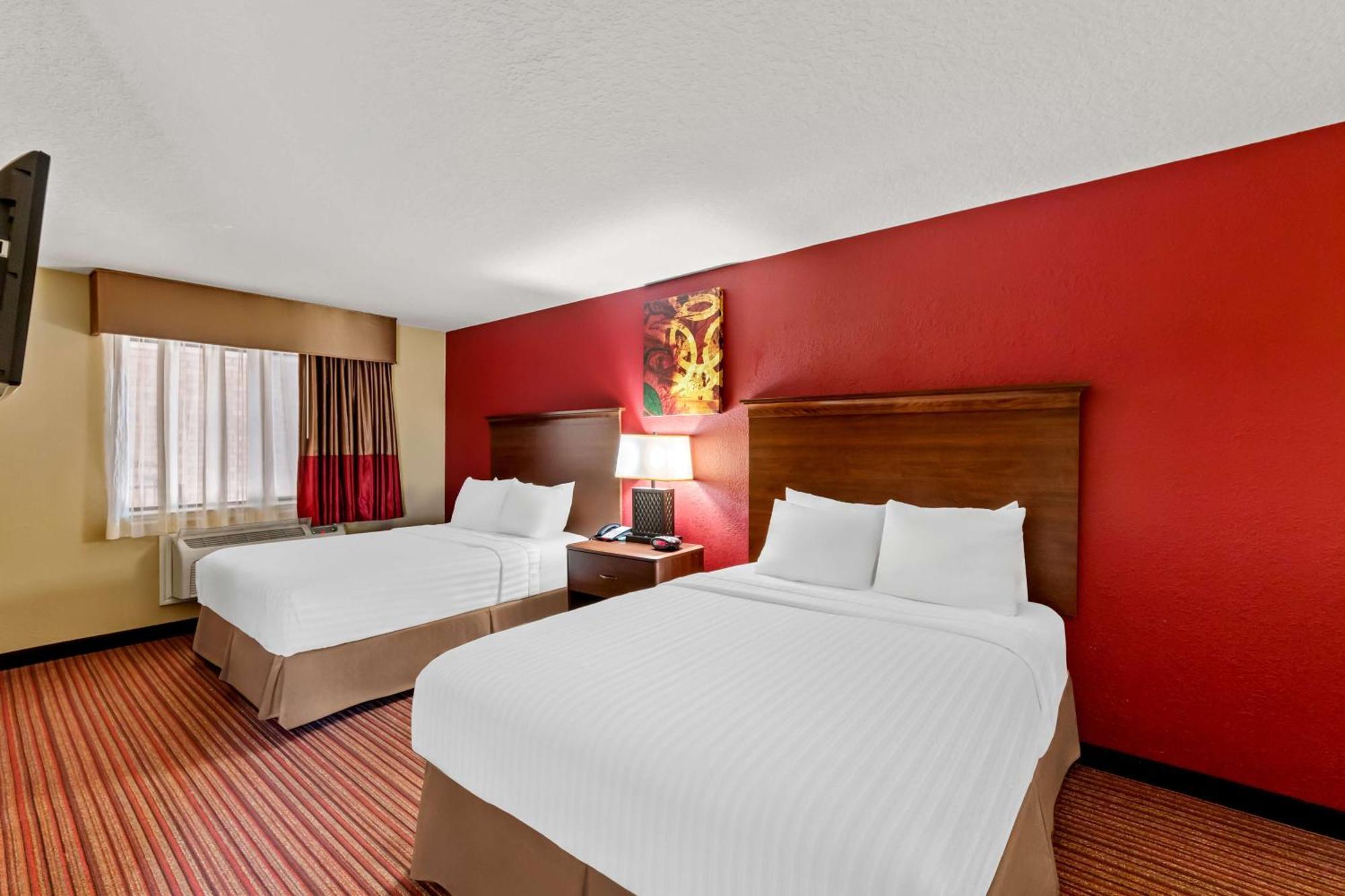 Surestay Plus By Best Western San Antonio Fiesta Inn Exterior foto