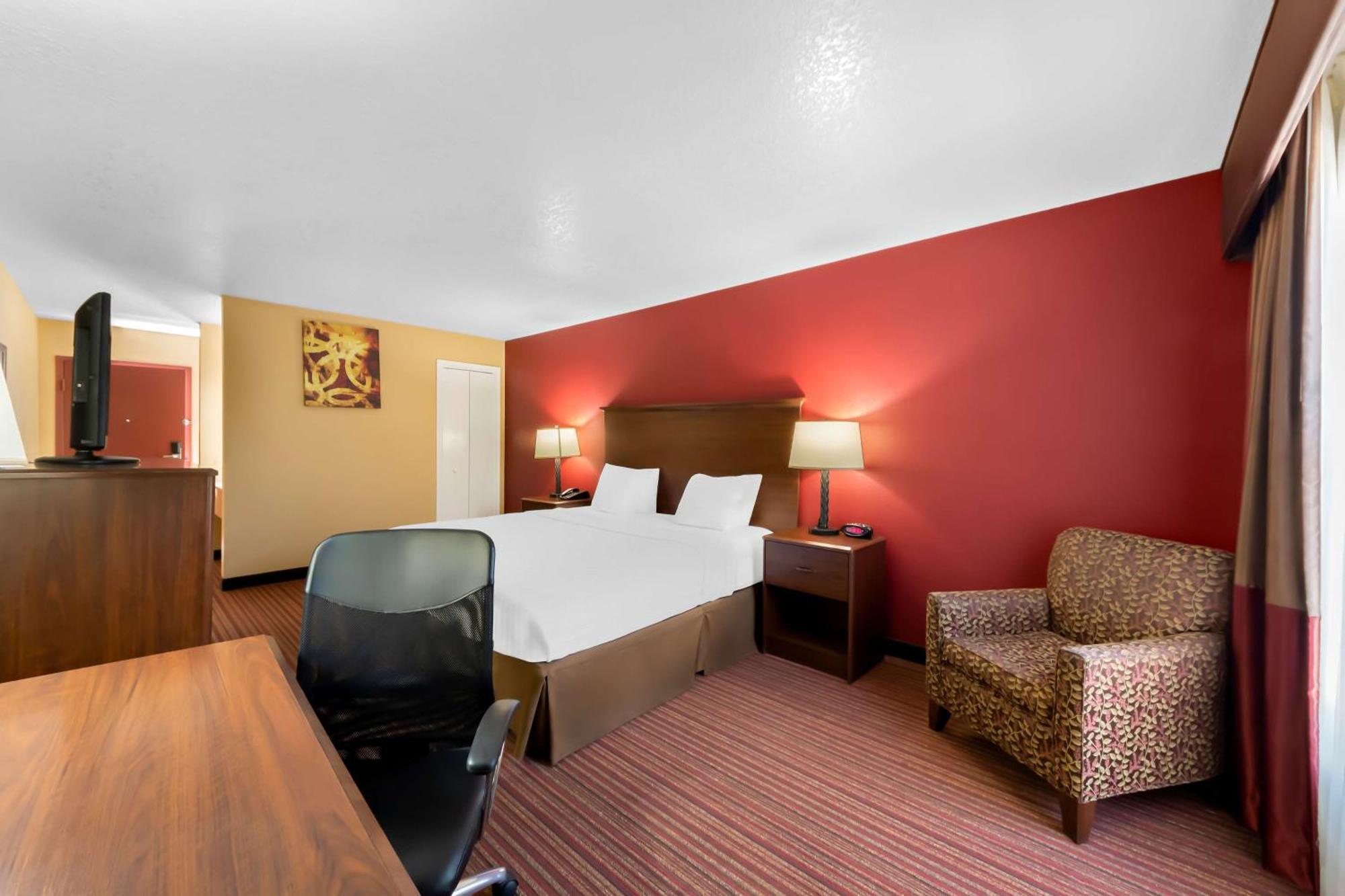 Surestay Plus By Best Western San Antonio Fiesta Inn Exterior foto